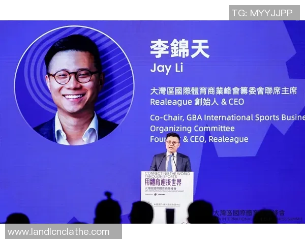 专访周丽:探寻飞盘运动崛起背后的成功秘诀与未来发展方向 专访周丽:探寻飞盘运动崛起背后的成功秘诀与未来发展方向